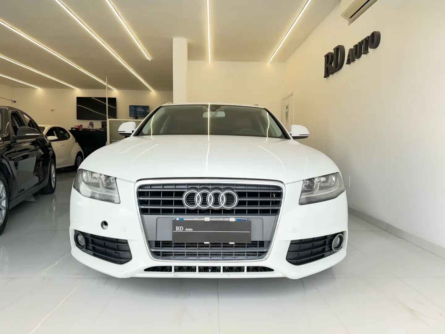 Audi A4 2.0 tdi 143 cv Advanced S-Line Automatica pelle Bianco - 2