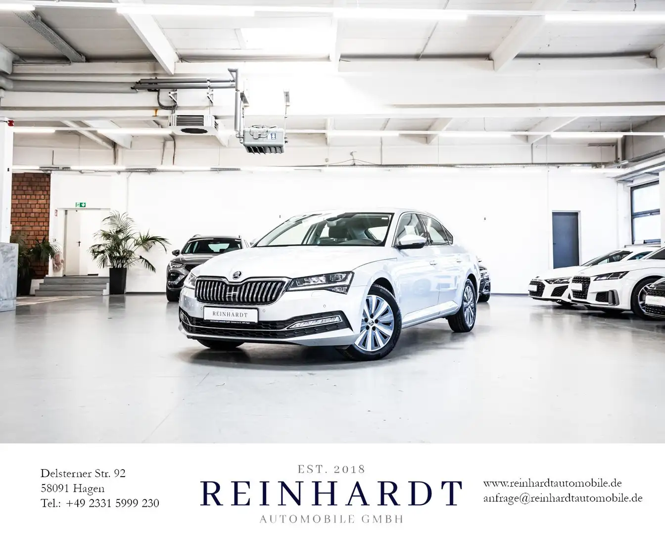 Skoda Superb LIMOUSINE 2.0TDi STYLE ACC/CANTON/DCC/LED Srebrny - 1