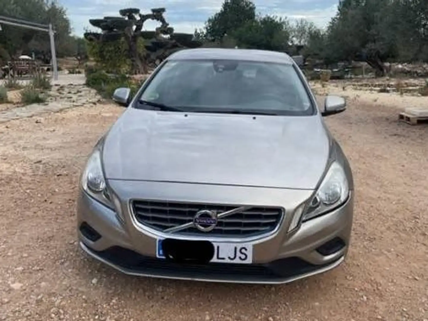 Volvo V60 V60 D3 Momentum Momentum Beige - 2