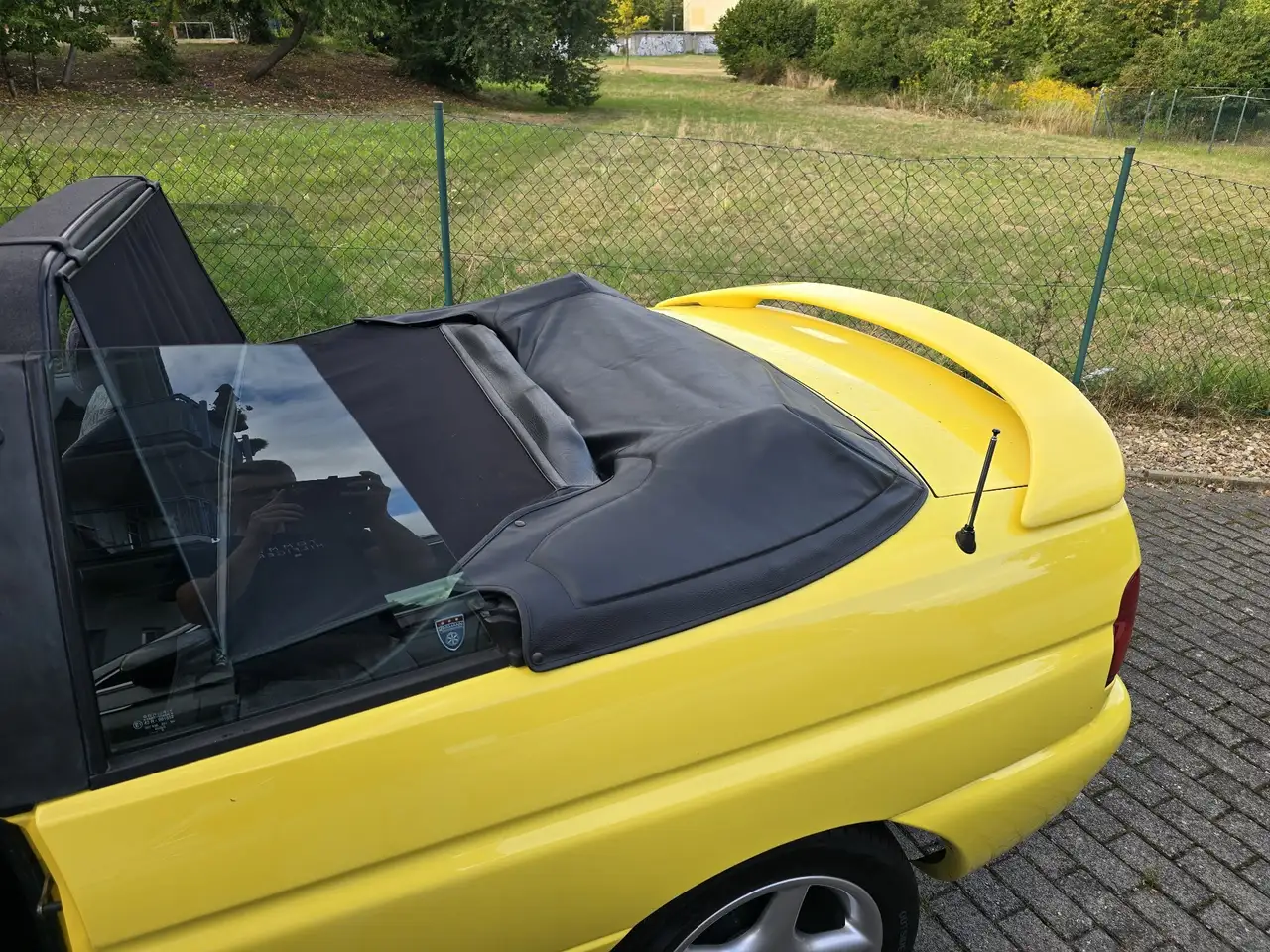 Ford Escort Pacific, foto 4
