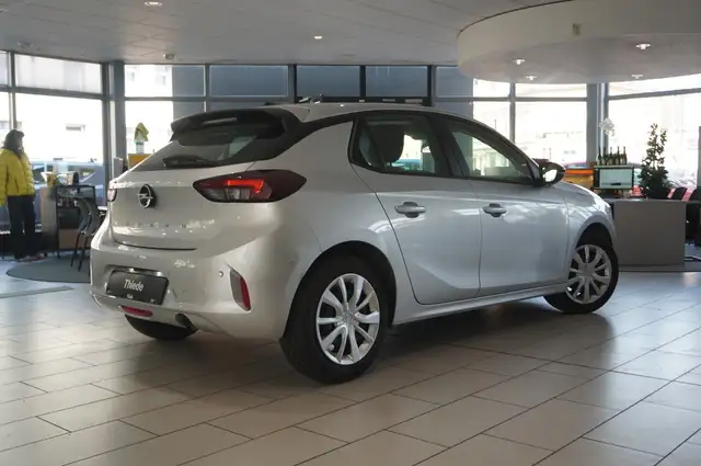 Opel Corsa view 9