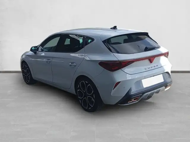 Cupra Leon view 5