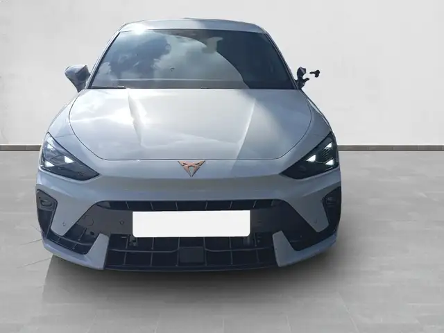 Cupra Leon view 4
