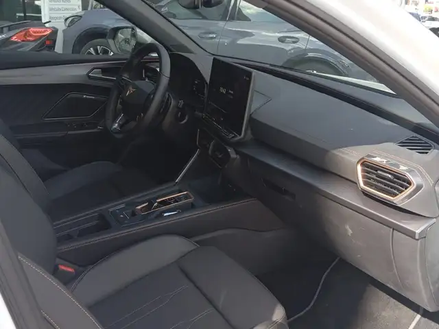 Cupra Leon view 24