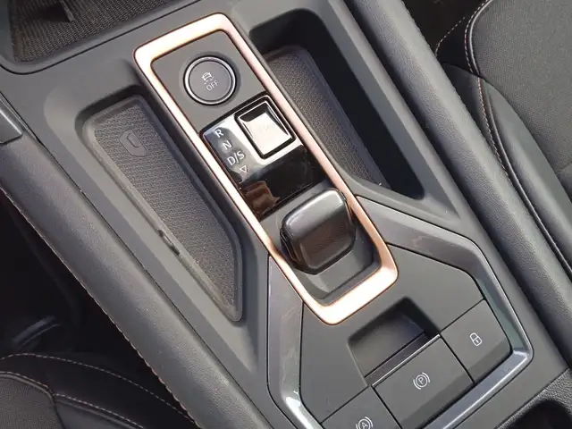 Cupra Leon view 16