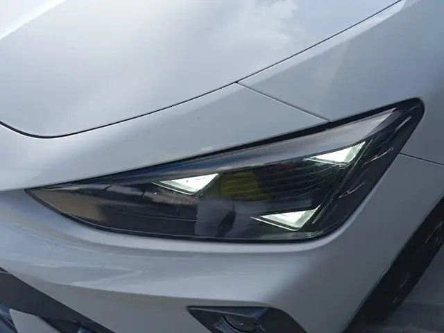 Cupra Leon view 8