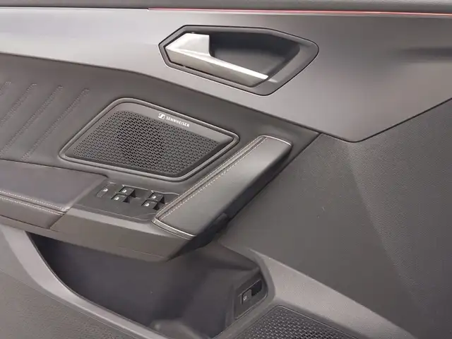 Cupra Leon view 17