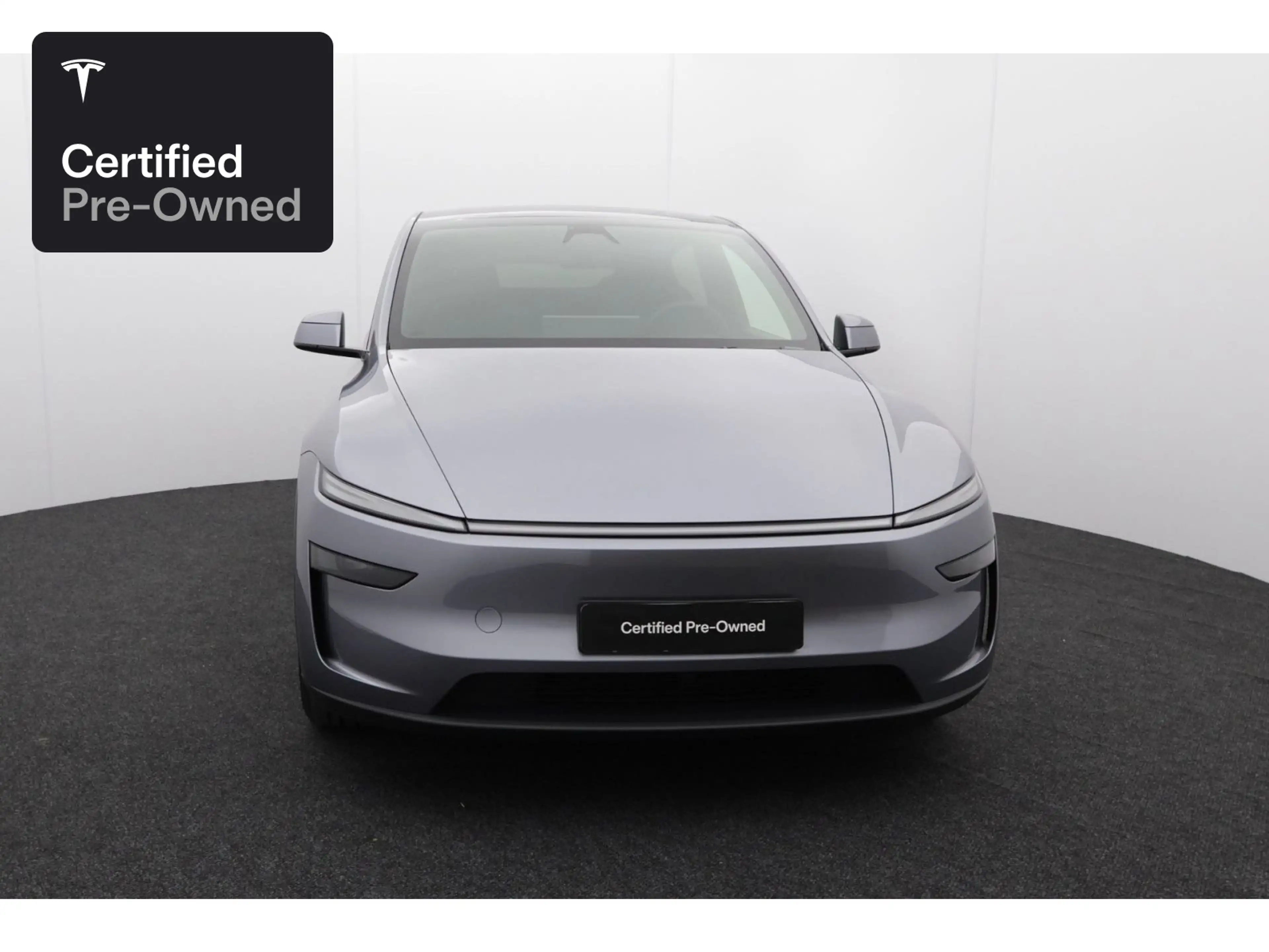 Tesla Model Y Long Range AWD "Certified Pre-Owned" — photo 4