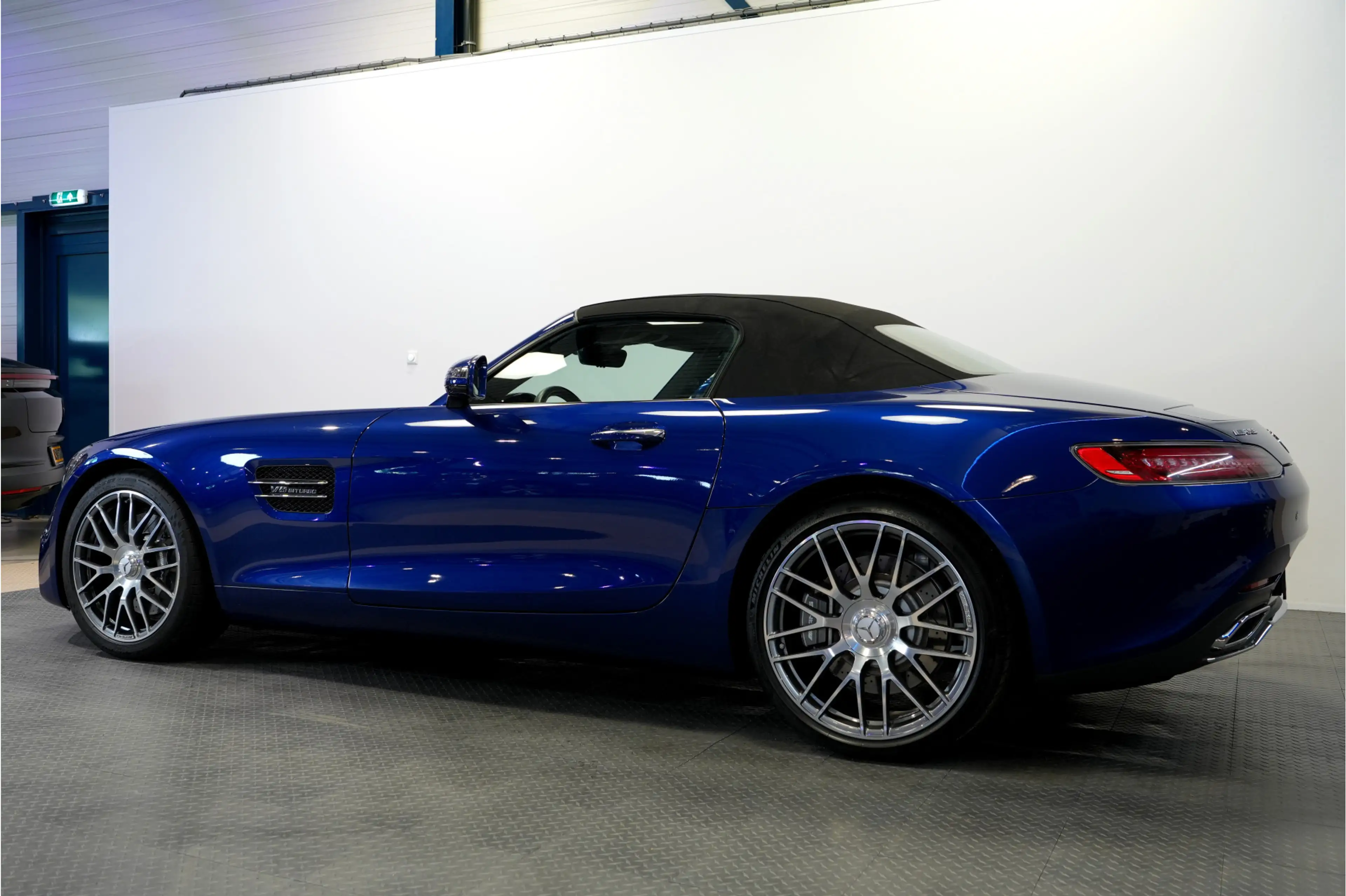Mercedes-Benz AMG GT Roadster 4.0 V8 350kW/476pk DCT7 DISTRONIC + BURME — photo 32