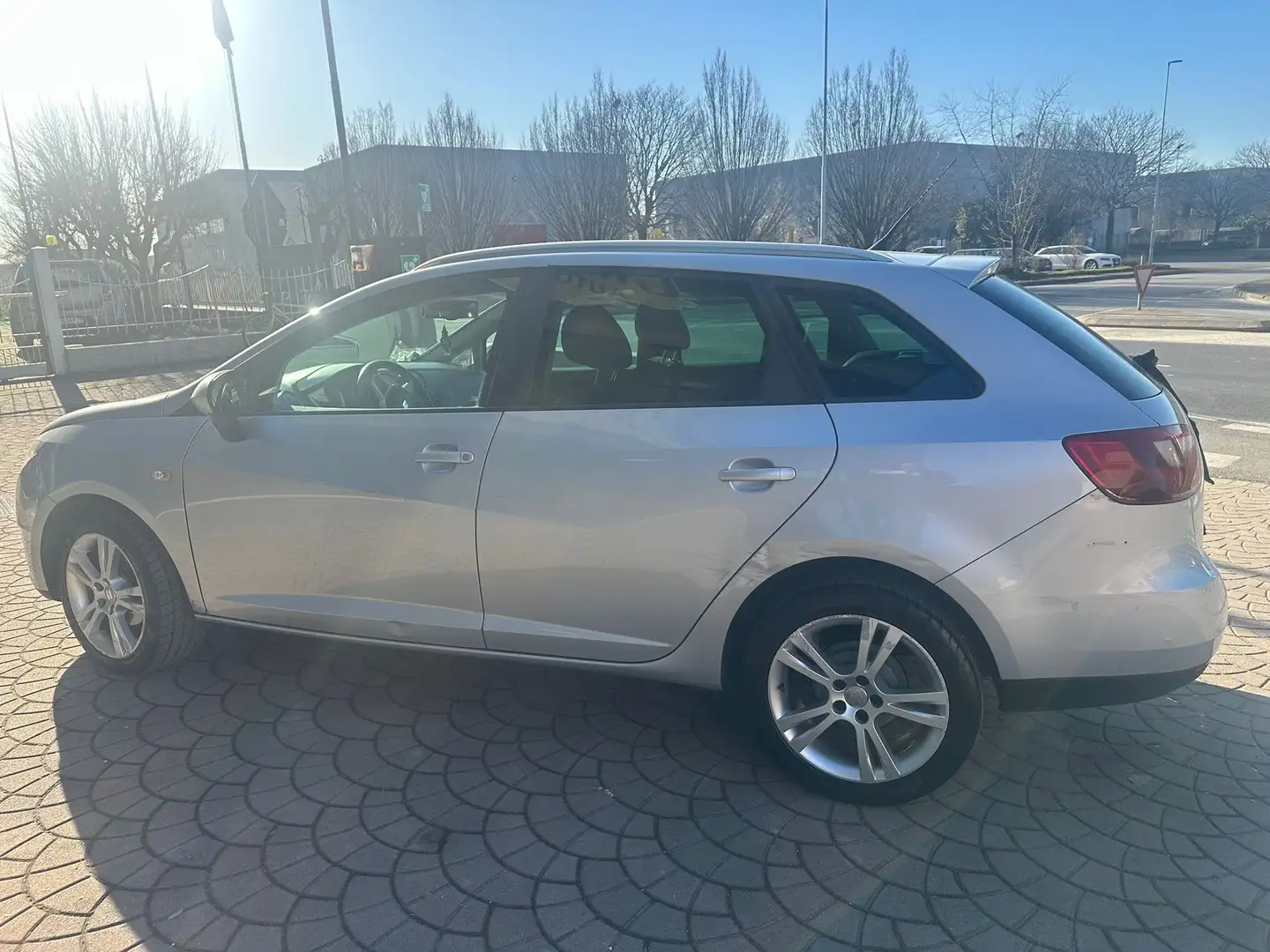 SEAT Ibiza Ibiza ST 1.2 Reference Argent - 2