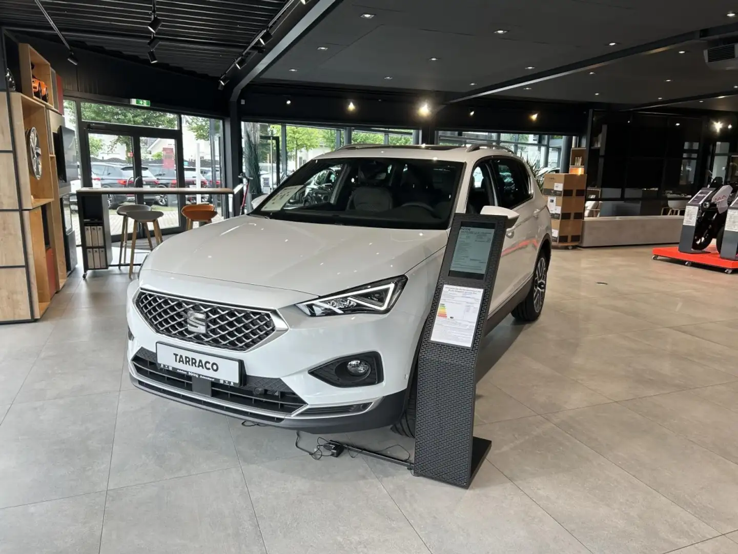 SEAT Tarraco Xperience 2.0 TDI /Panoramadach/ AHK Klima Navi Weiß - 2