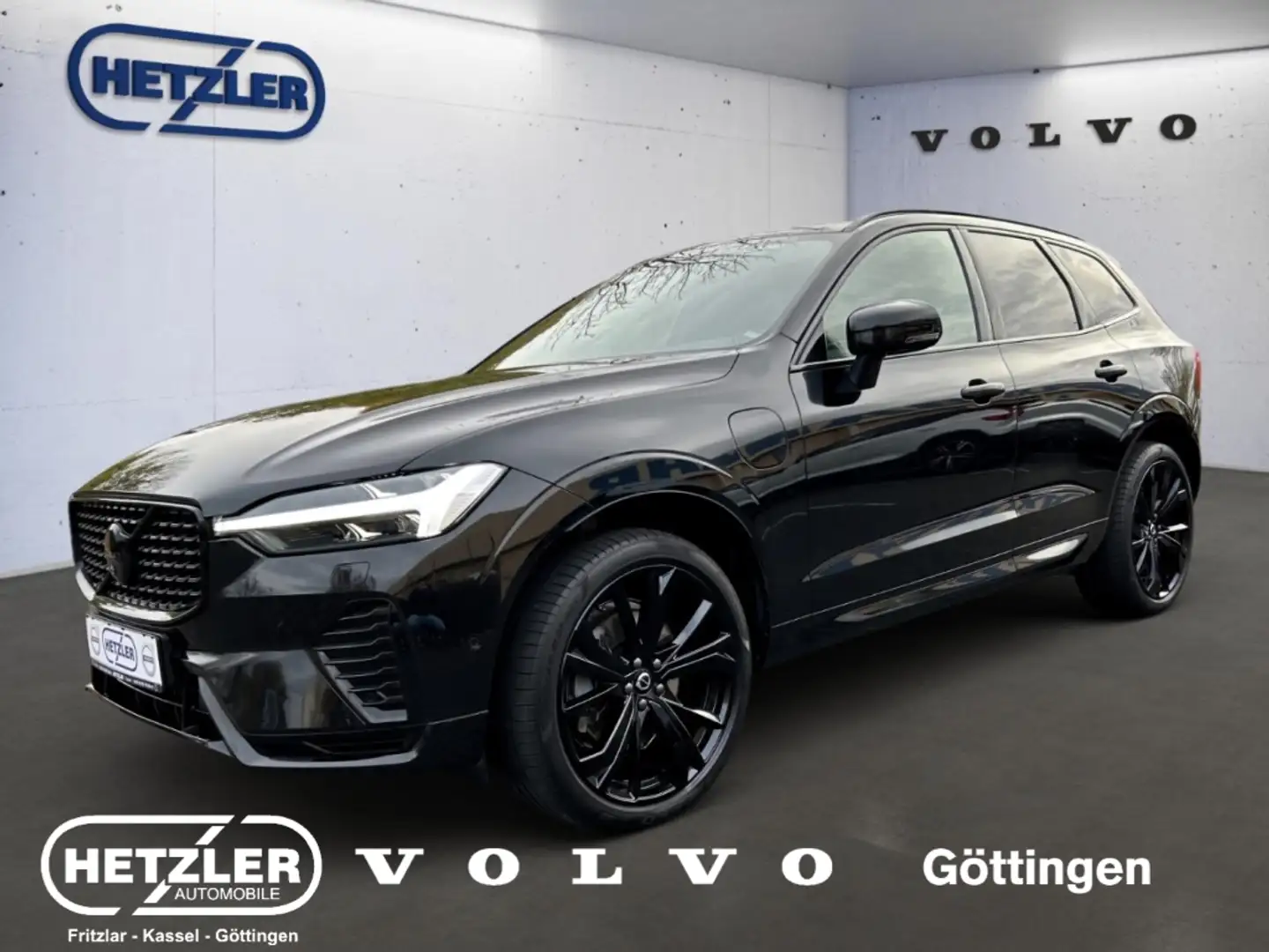 Volvo XC60 T6 Ultra Black Edition Recharge Plug-In Hybrid AWD Noir - 1