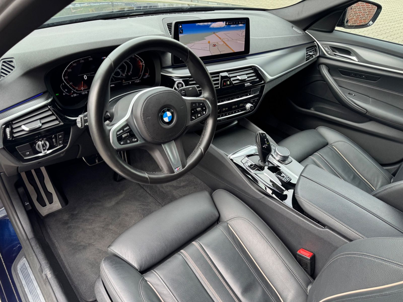 BMW 520 i*M SPORTPAKET*FACELIFT*LASER*GLASDACH*DAB* — photo 14