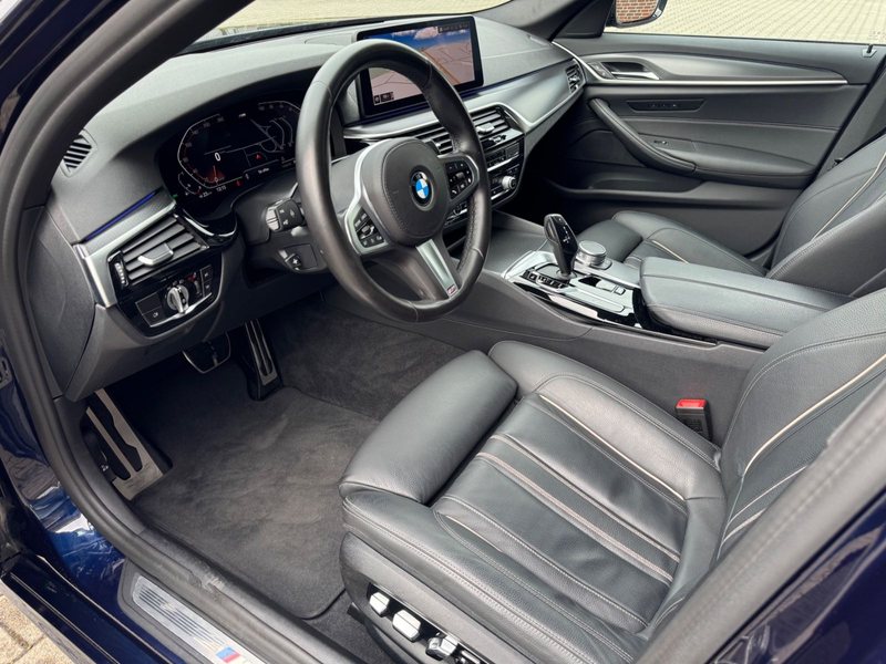 BMW 520 i*M SPORTPAKET*FACELIFT*LASER*GLASDACH*DAB* — photo 15