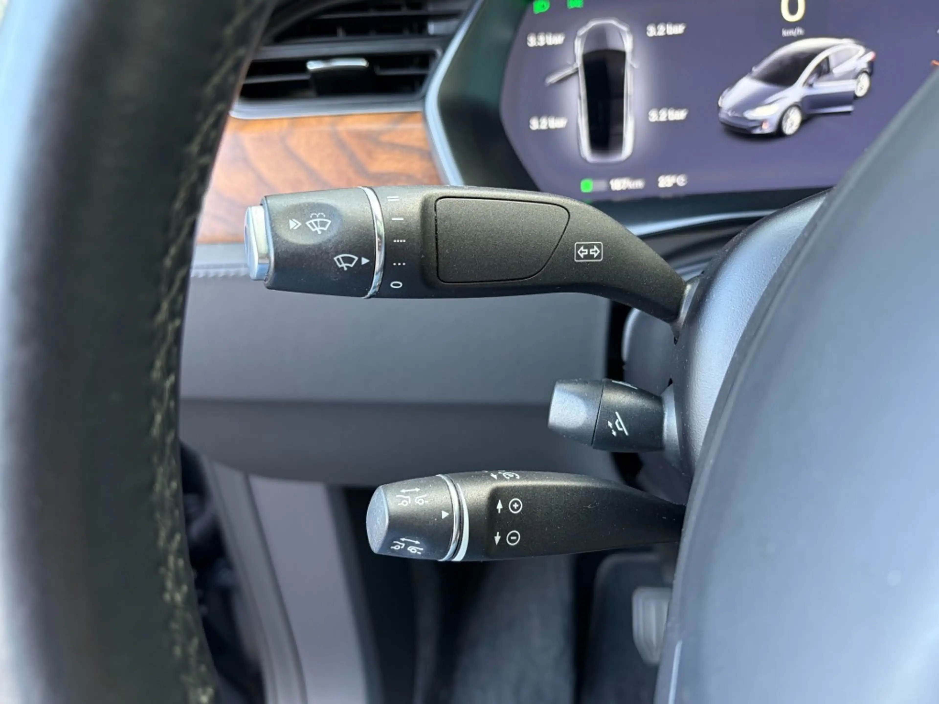 Tesla Model X LONG RANGE - ORG. NL. - LEDER - TREKH. - 20 INCH — photo 19