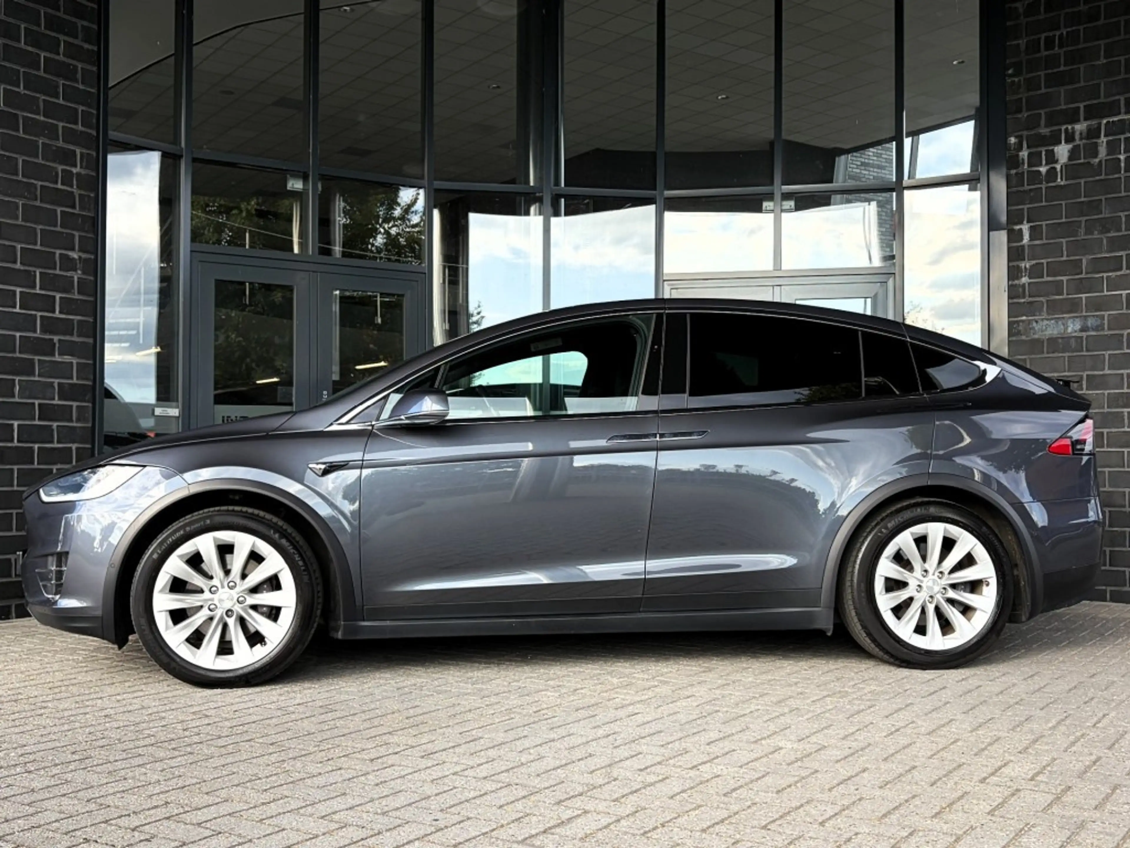 Tesla Model X LONG RANGE - ORG. NL. - LEDER - TREKH. - 20 INCH — photo 5