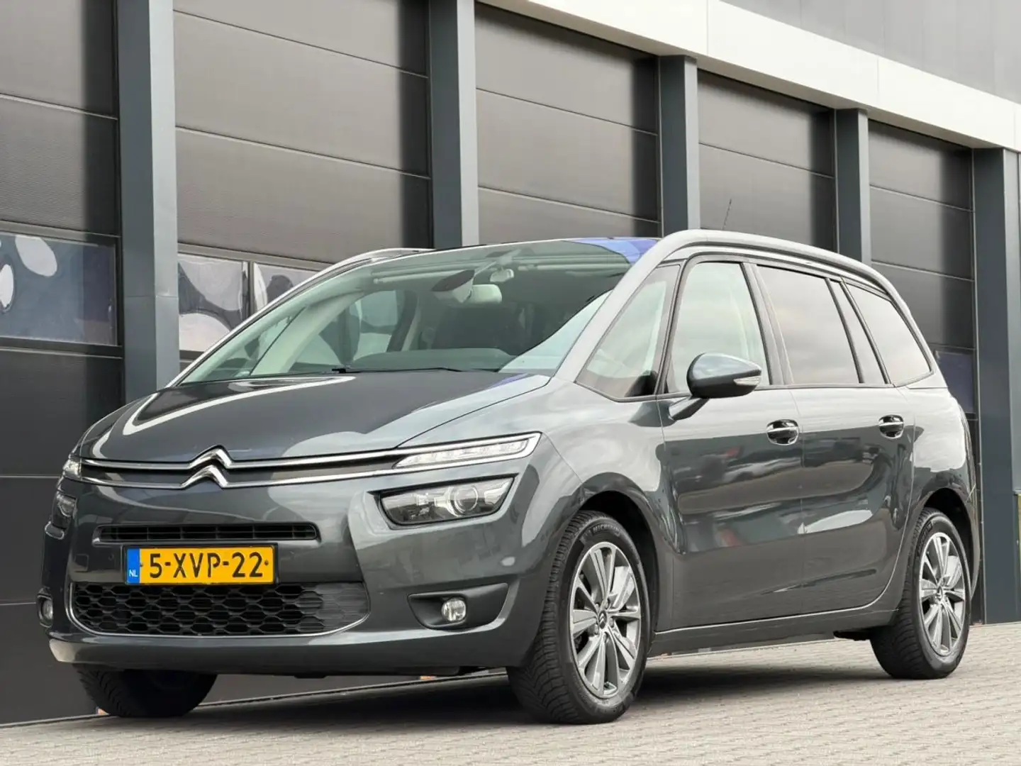 Citroen Grand C4 Picasso 1.6 e-HDi Navi Camera 7-PERS Grau - 1