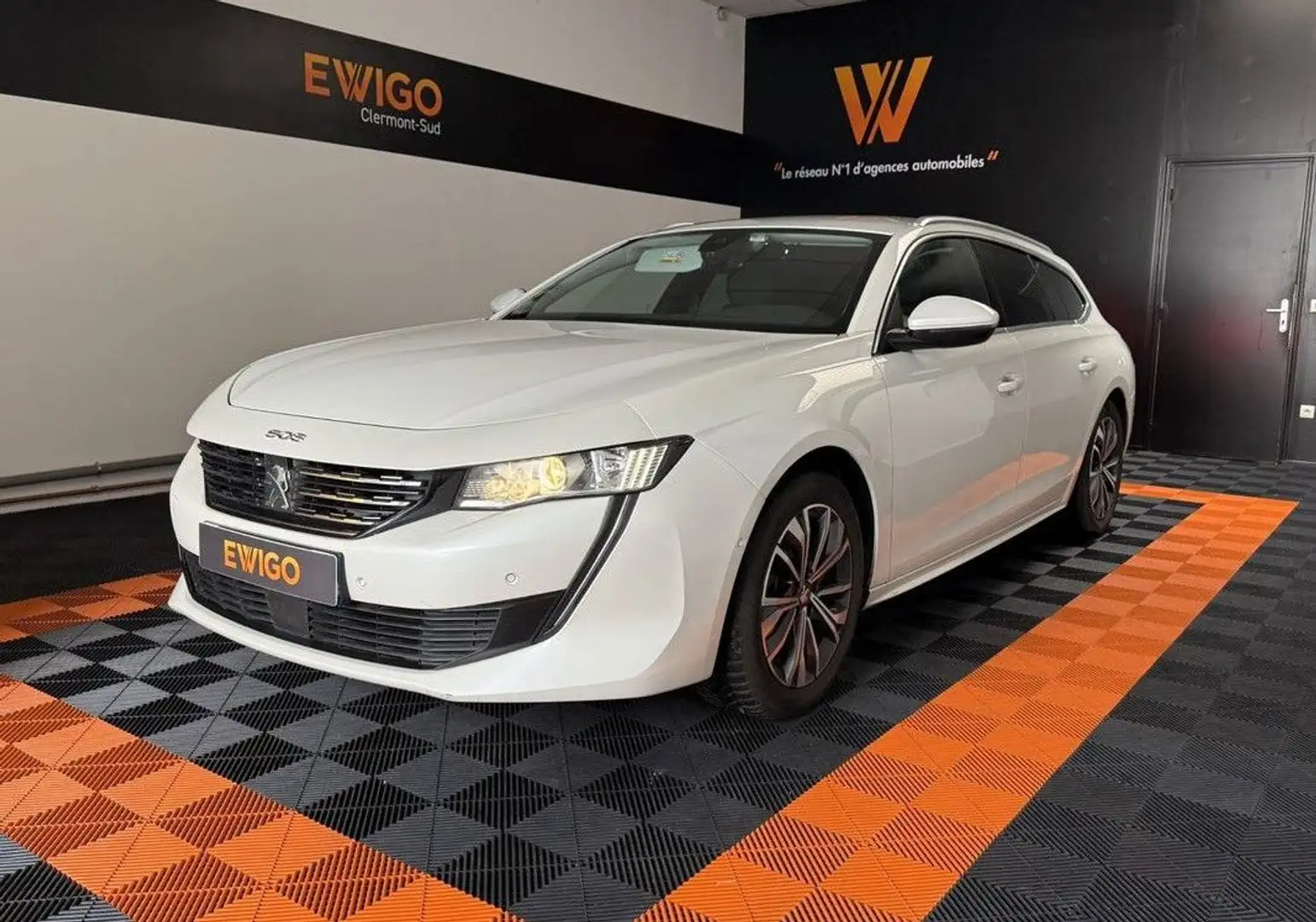 Peugeot 508 generation-ii 1.5 bluehdi 130ch allure pack bva attelage camera 360° carplay Weiß - 1