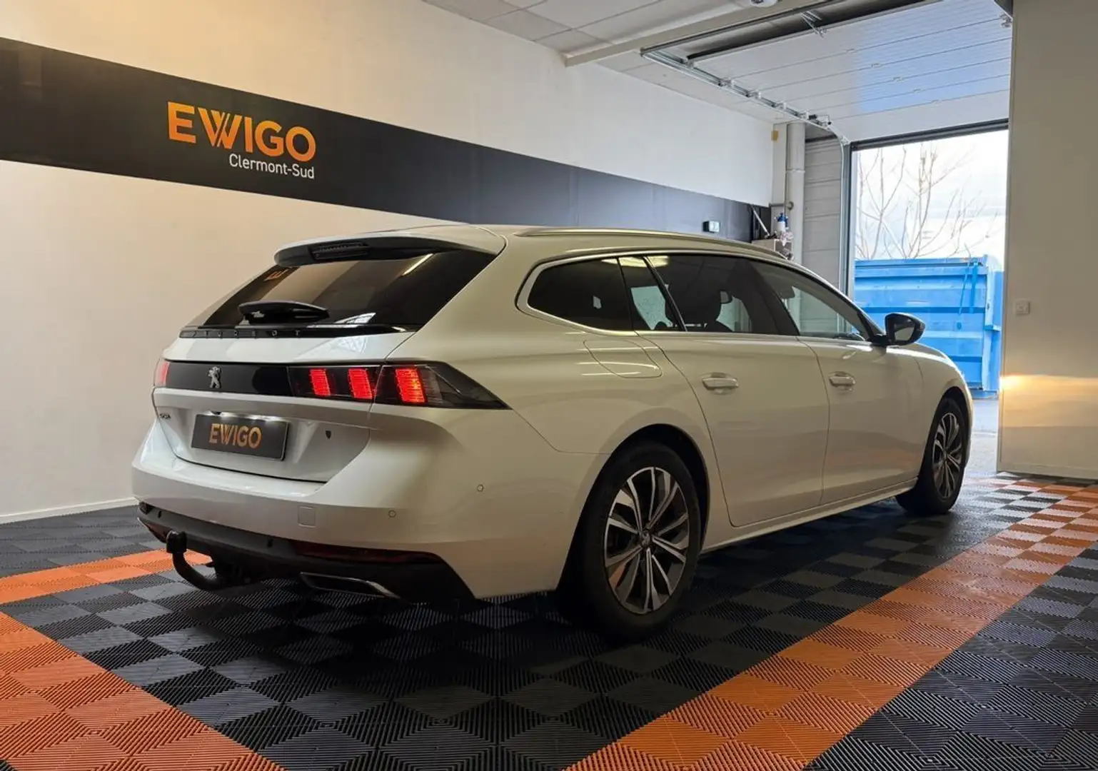 Peugeot 508 generation-ii 1.5 bluehdi 130ch allure pack bva attelage camera 360° carplay Weiß - 2