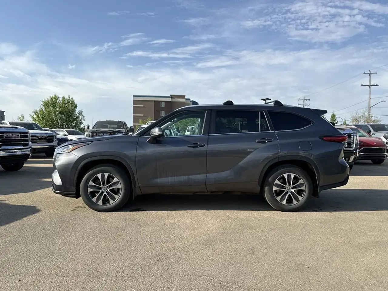 Toyota Highlander снимка Toyota Highlander