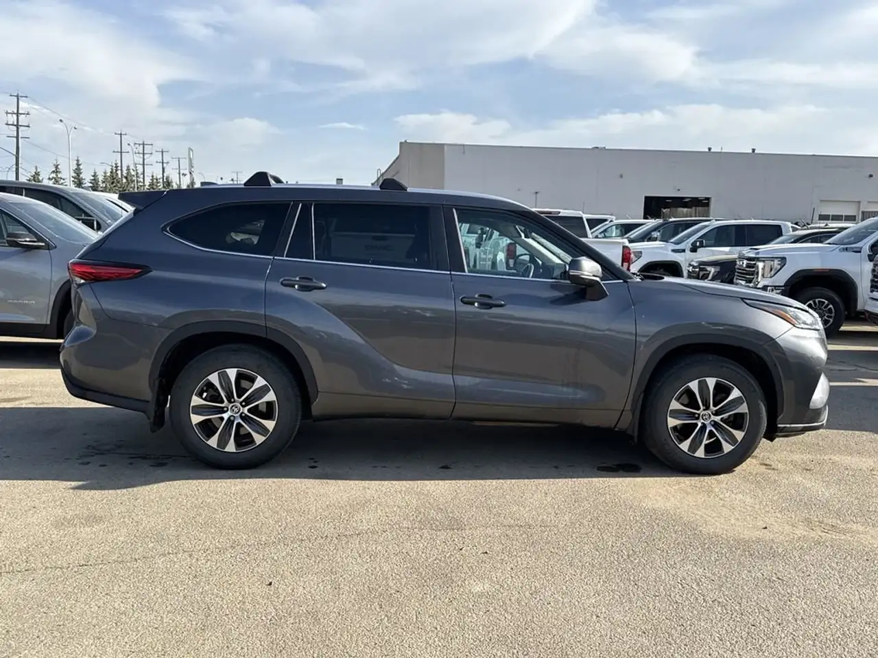 Toyota Highlander снимка Toyota Highlander