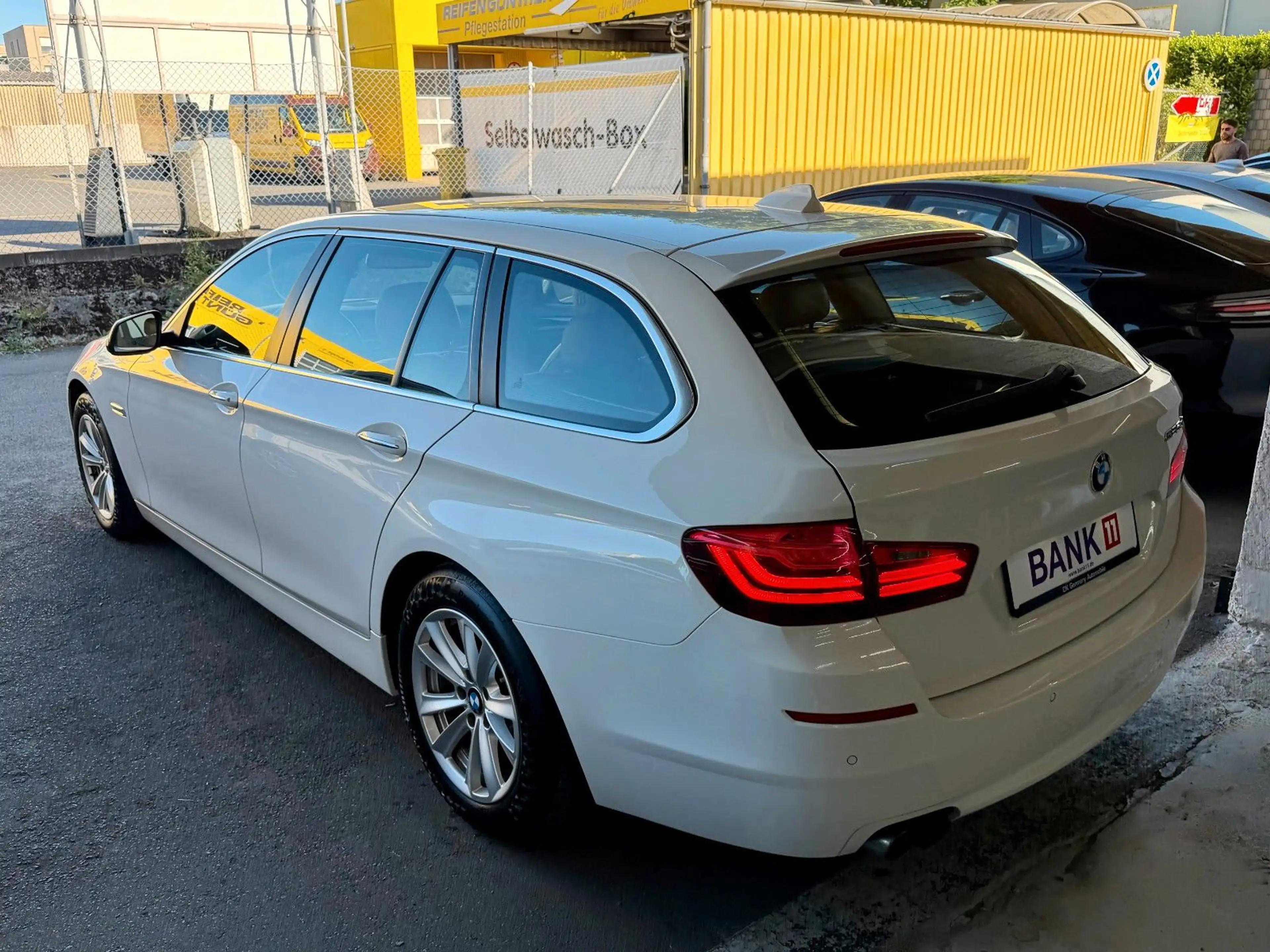 BMW 525 d Navi Leder Memory Keyless-Go HeadUp LED AHK — photo 4