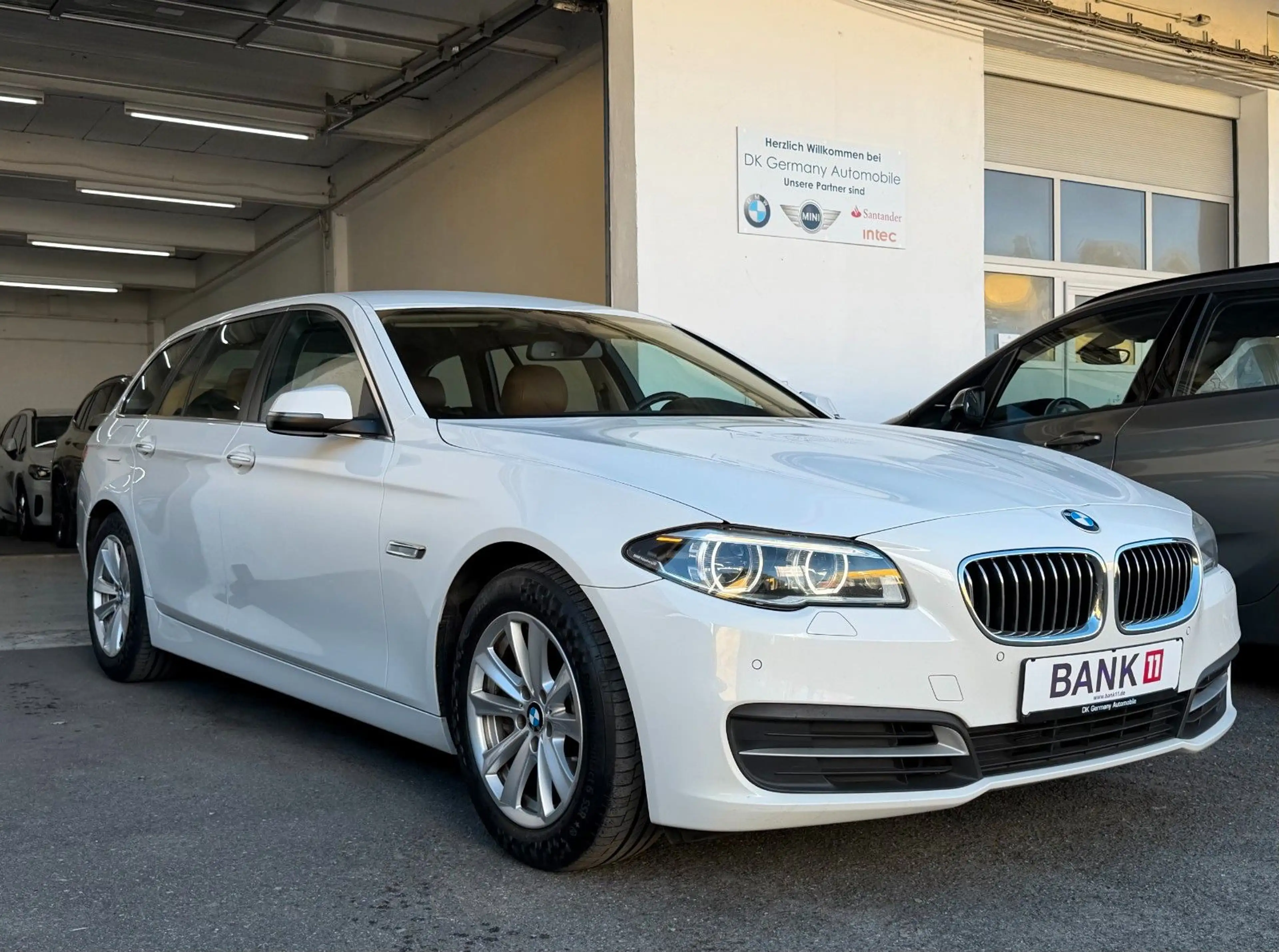 BMW 525 d Navi Leder Memory Keyless-Go HeadUp LED AHK — photo 3