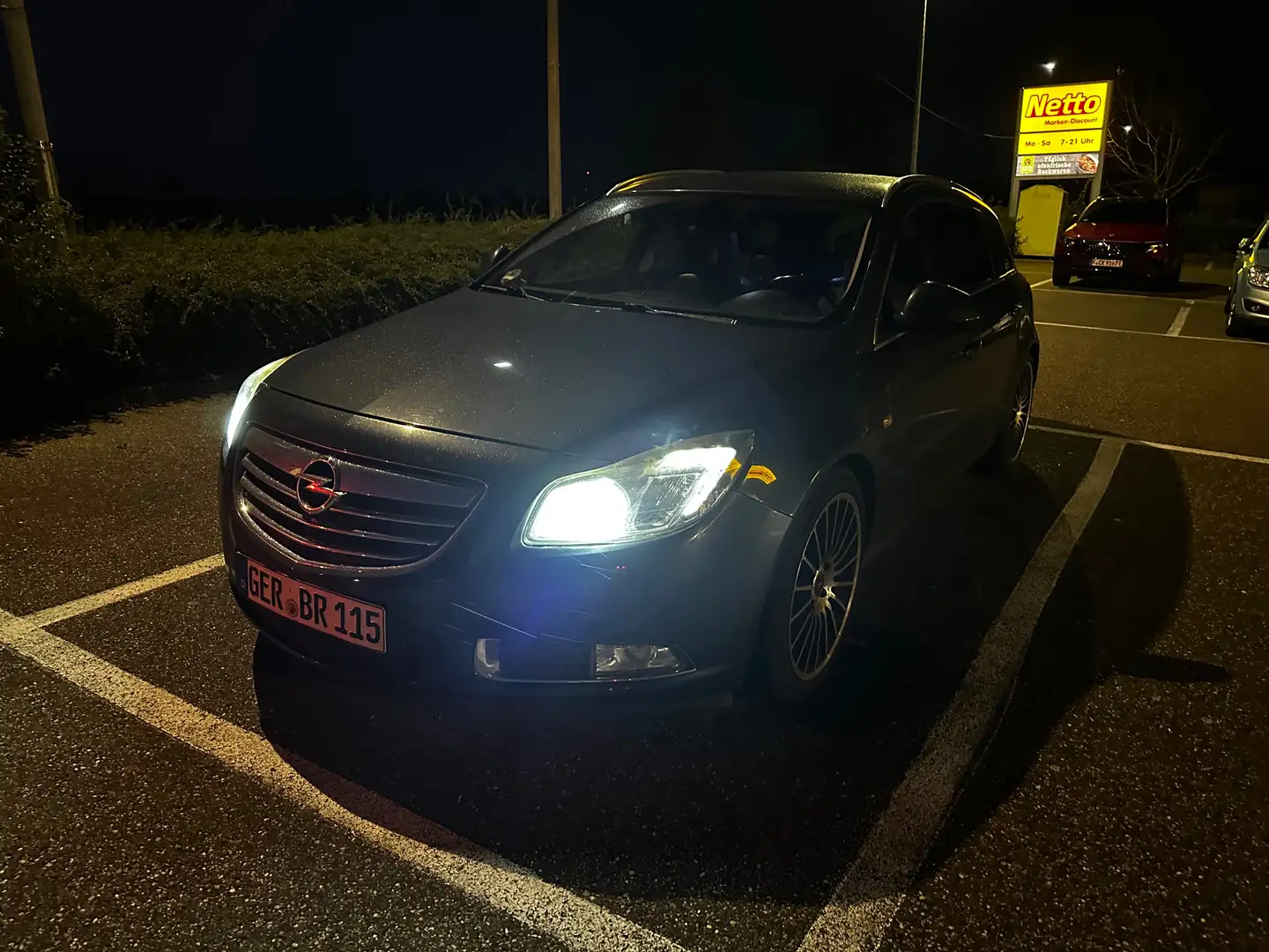 Opel Insignia 1.6 Turbo Sports Tourer - 1