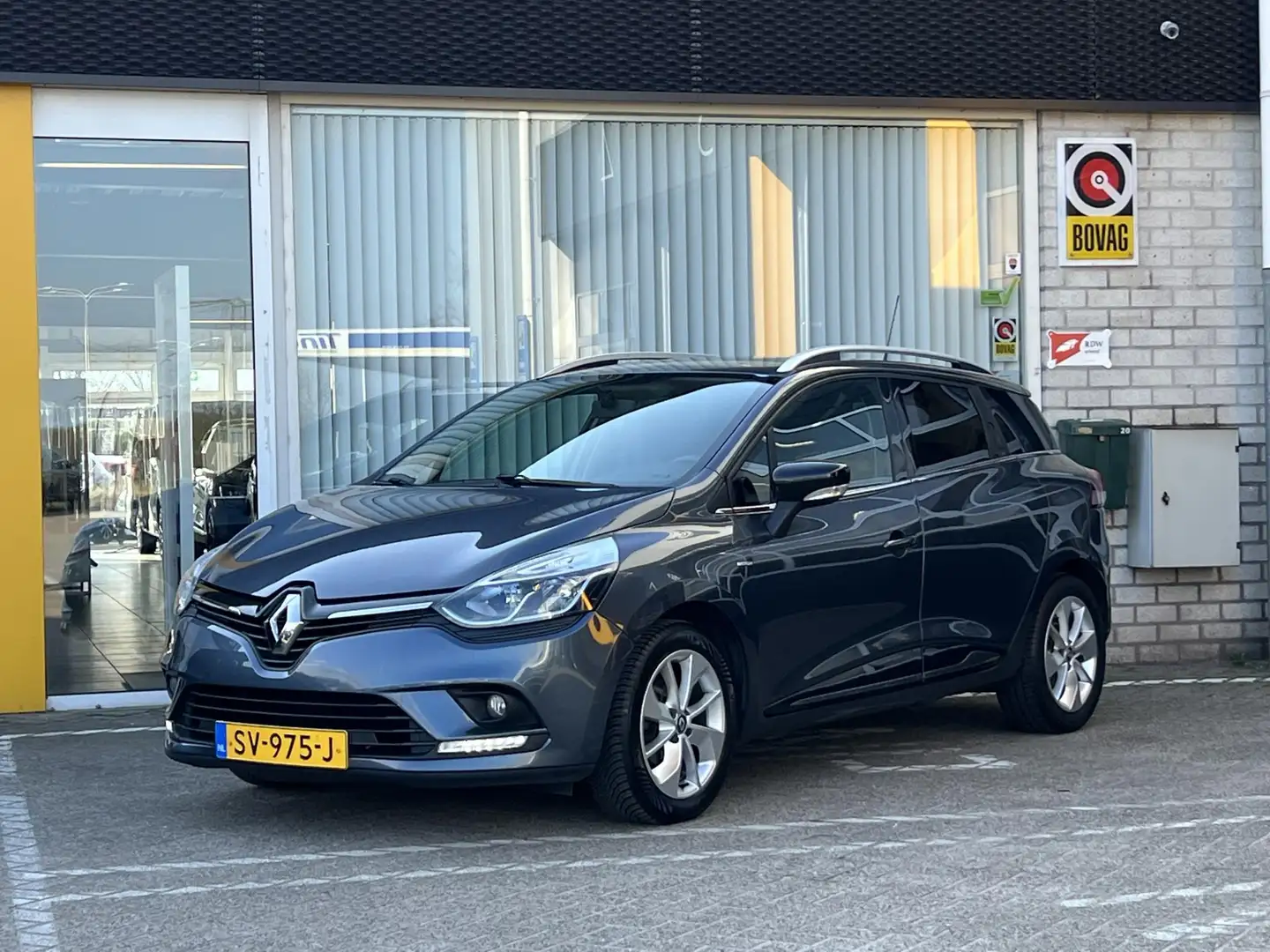 Renault Clio Estate 0.9 TCe 90 Limited , NL-Auto, 100% dlr onde Grey - 2