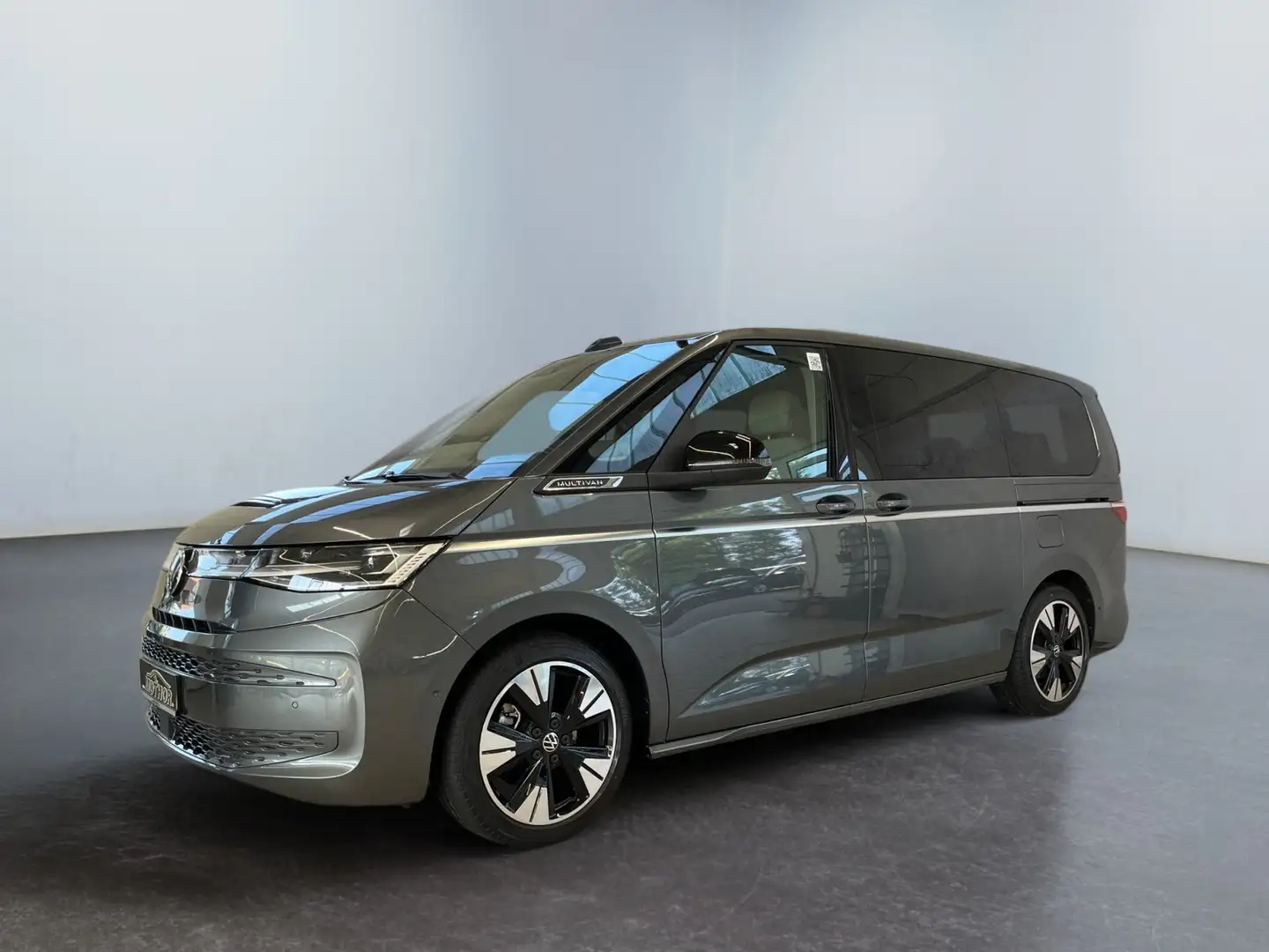 Volkswagen T7 Multivan Style lang 2.0TDI DSG AHK Standheiz Grau - 2