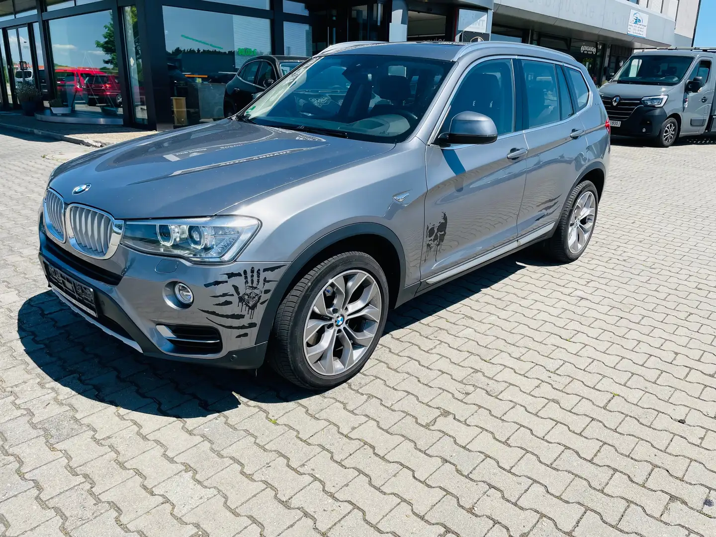 BMW X3 xDrive 20 i xLine El. Glasdach, el.Heckklappe,DAB Gris - 1