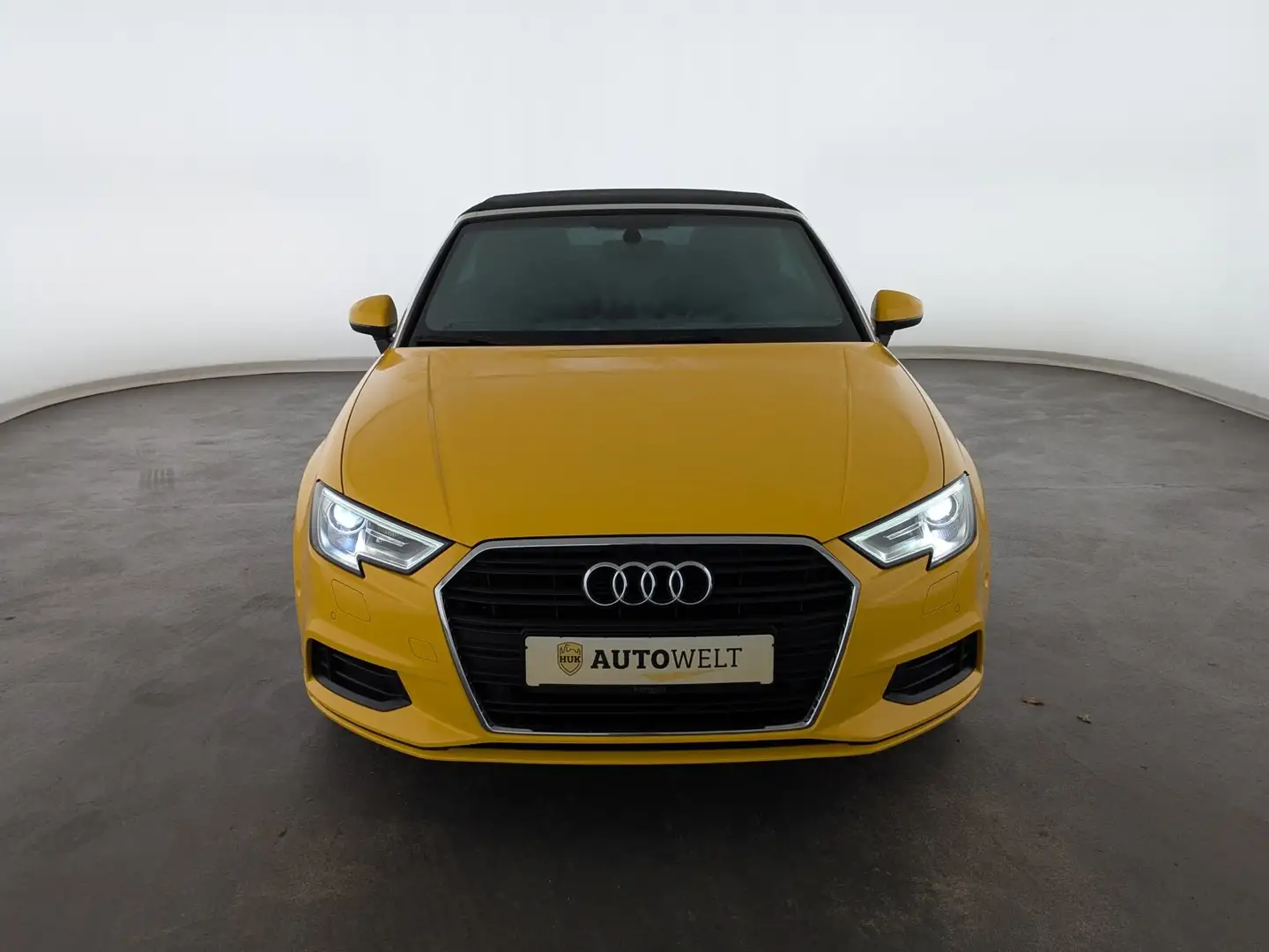 Audi A3 A3 Cabriolet 1.4 TFSI basis XENON+NAVI+PDC+SHZ+ Sárga - 2