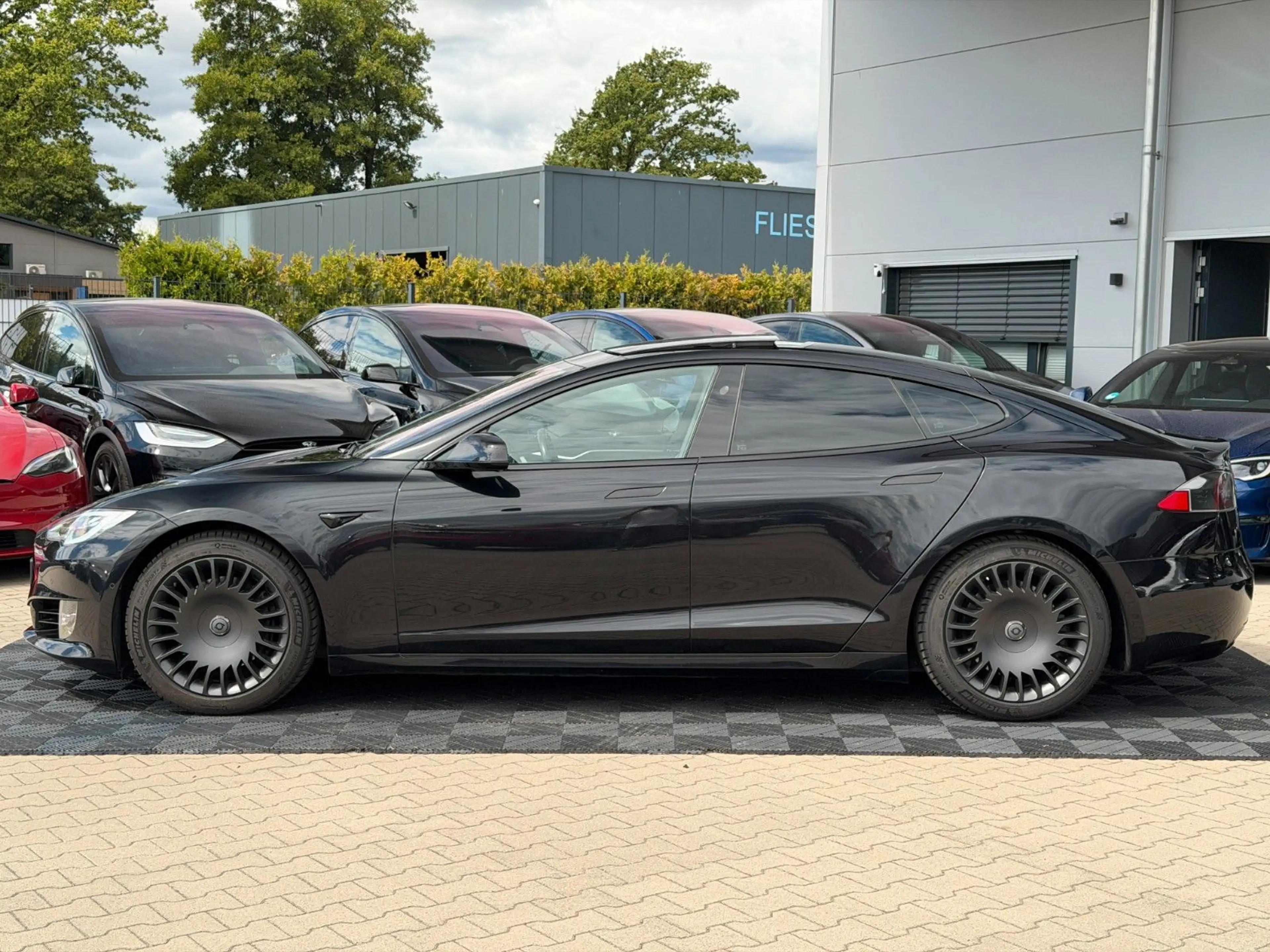 Tesla Model S MODEL S75D | ENHANCED AP | MCU2 | CCS | — photo 3