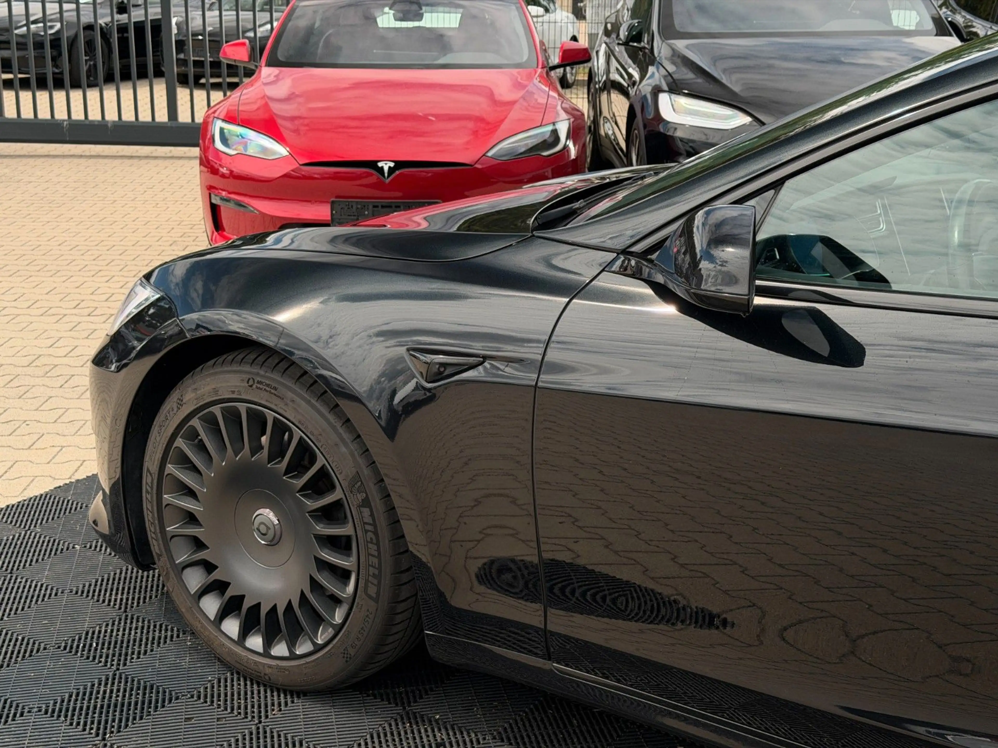 Tesla Model S MODEL S75D | ENHANCED AP | MCU2 | CCS | — photo 4