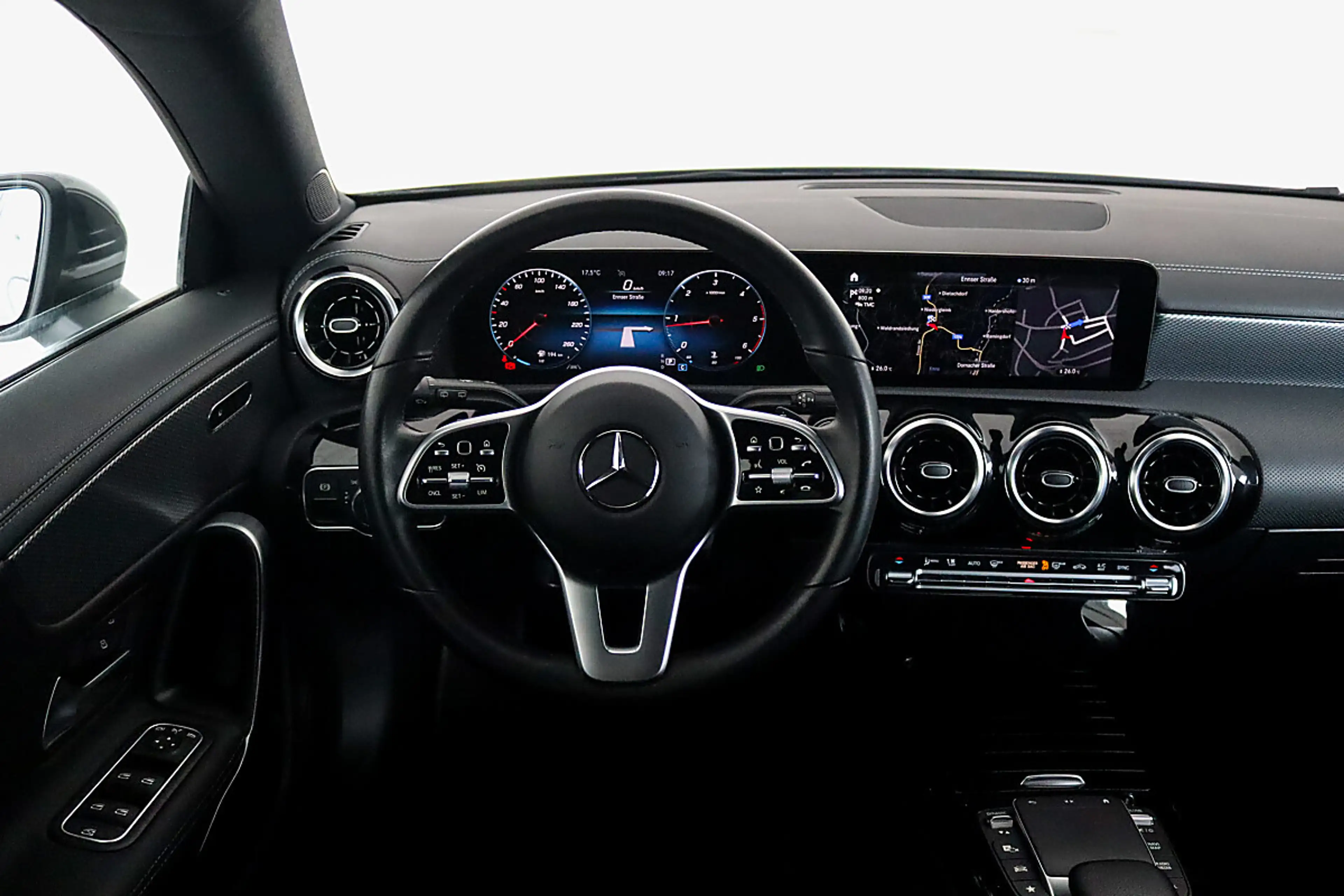 Mercedes-Benz CLA 180 d Shooting Brake Aut. / LED / NAVI / RÜCKFAHRKA... — photo 12