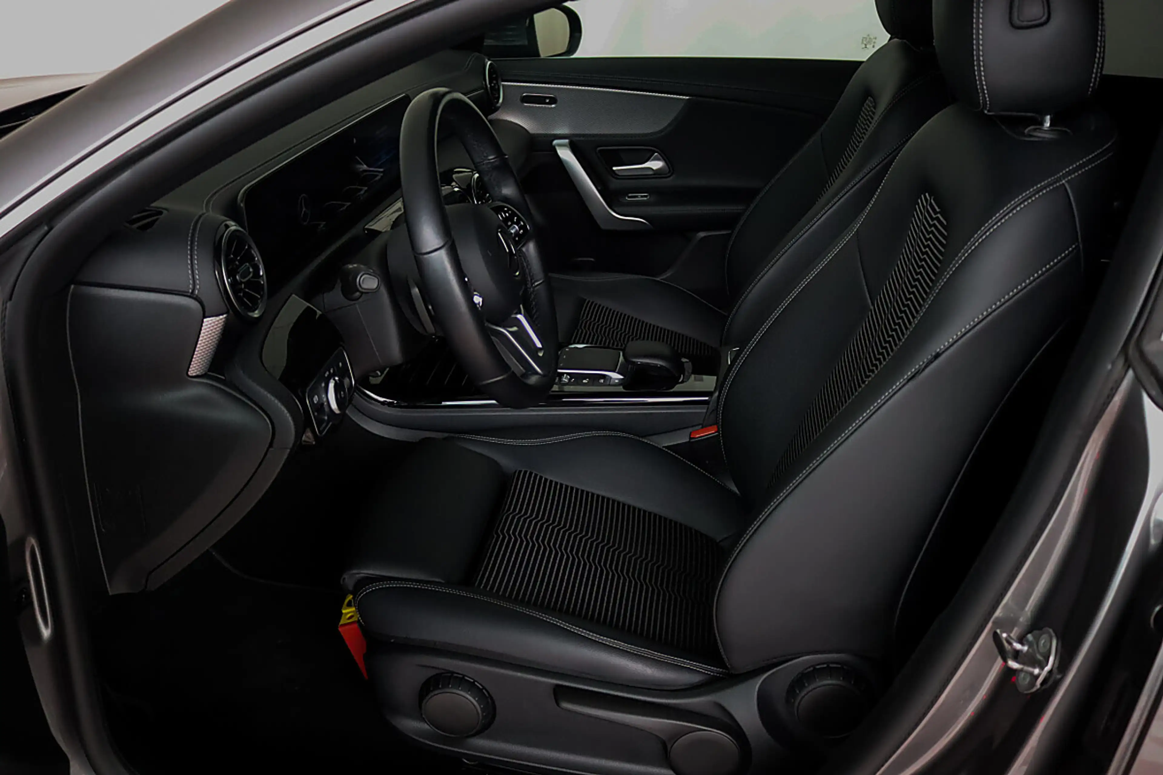Mercedes-Benz CLA 180 d Shooting Brake Aut. / LED / NAVI / RÜCKFAHRKA... — photo 9