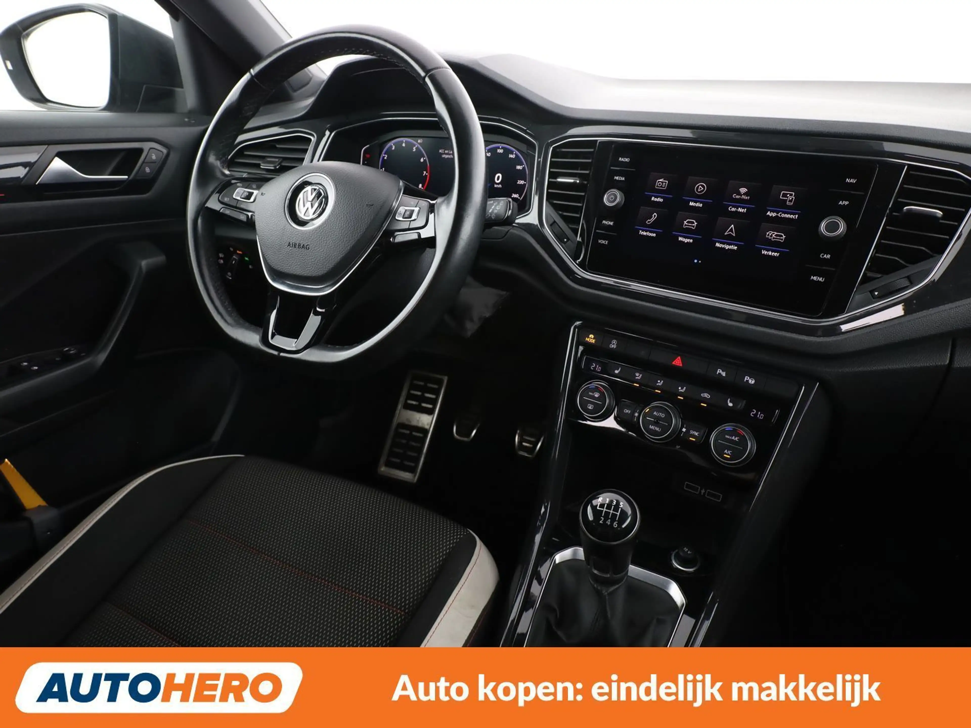 Volkswagen T-Roc 1.5 TSI ACT Sport — photo 13