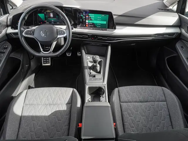 Volkswagen Golf view 10