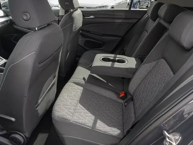 Volkswagen Golf view 15