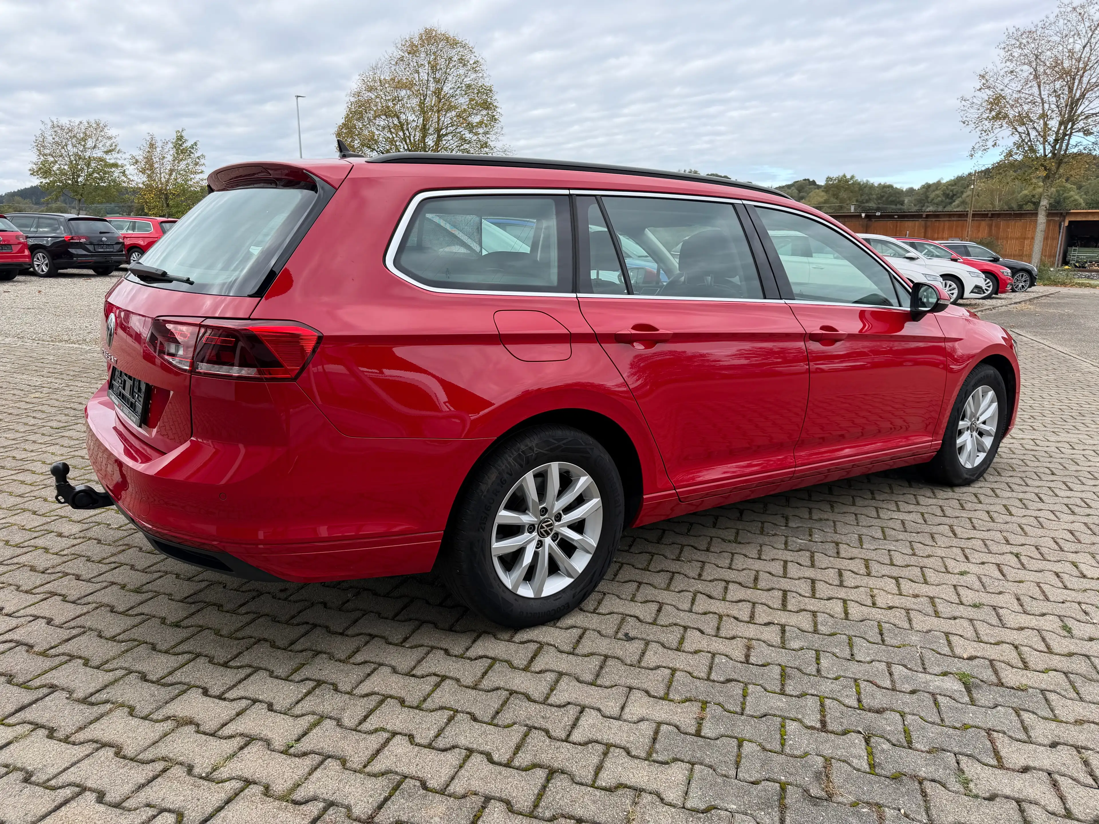 Volkswagen Passat Variant Business Virtual DIGI VZE Massage RearView ACC APP — photo 3