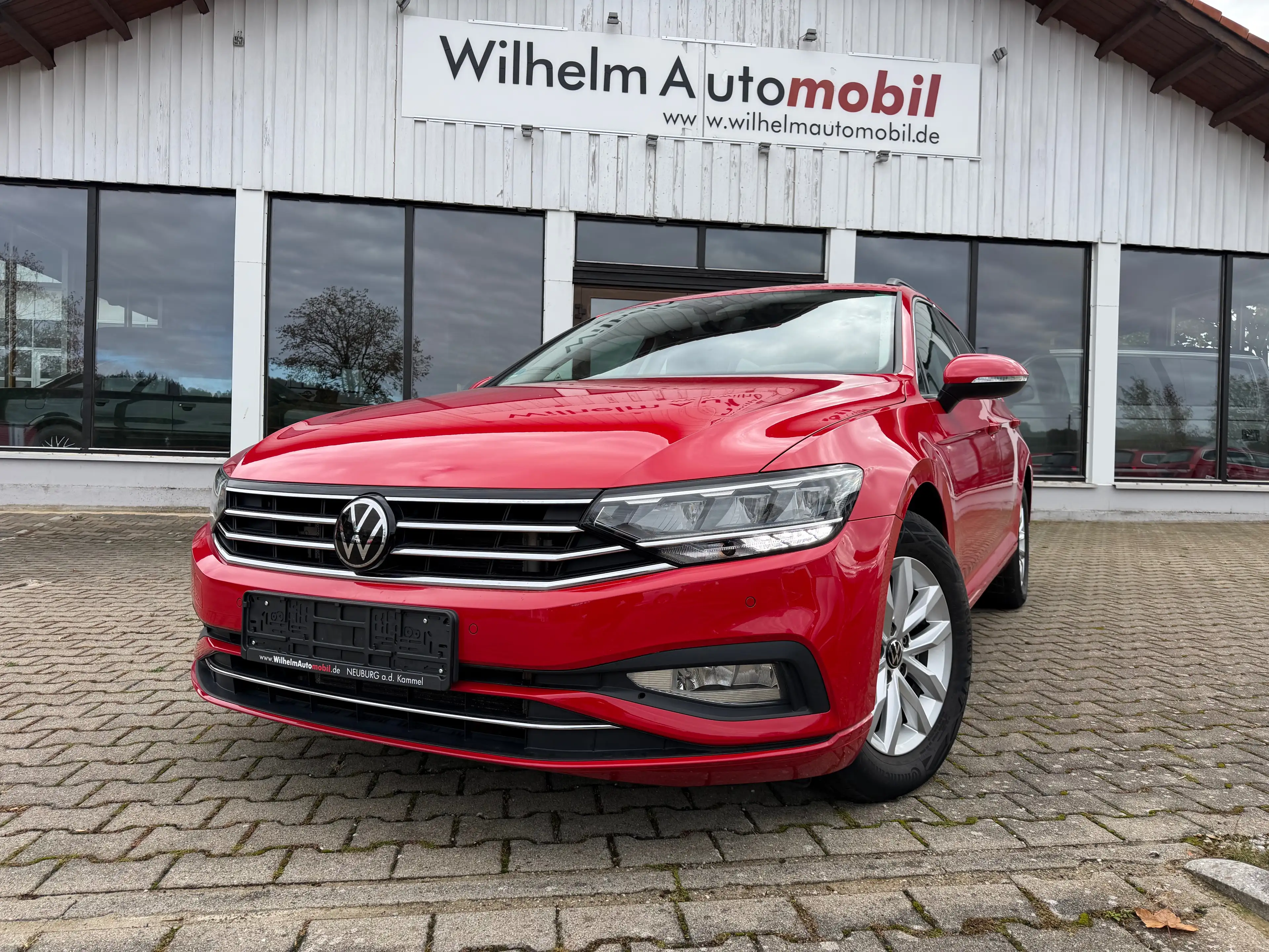 Volkswagen Passat Variant Business Virtual DIGI VZE Massage RearView ACC APP