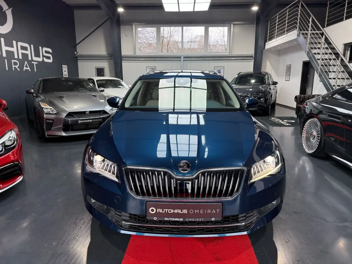 Skoda Superb Combi L&K Pano/R-Kamera/ACC/Leder/AHK Bleu - 2