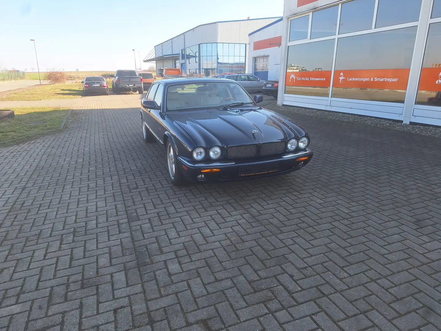 Jaguar XJR TÜV neu, guter Zustand Azul - 1
