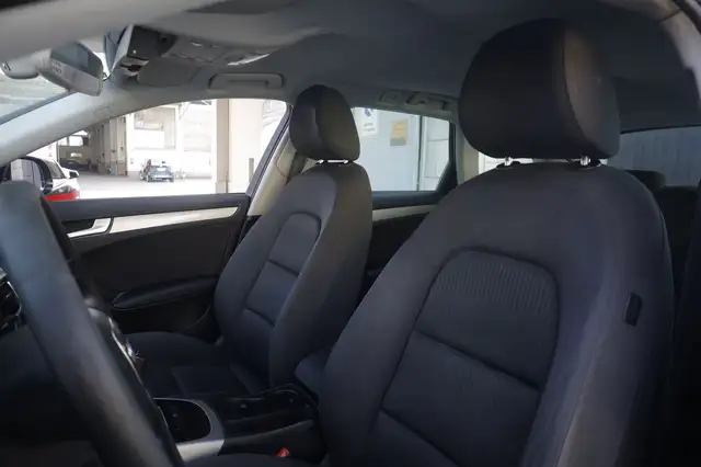 Audi A4 view 16