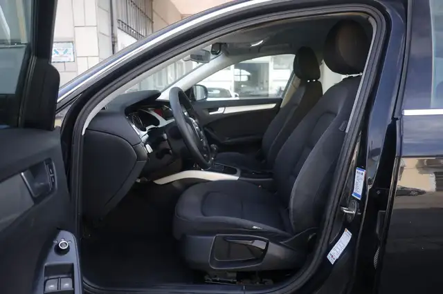 Audi A4 view 17