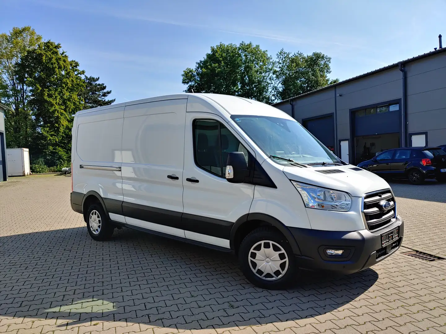 Ford Transit 350 L3 Kasten Navi/Licht&Sicht/PDC/Kamera/Tempomat Weiß - 1