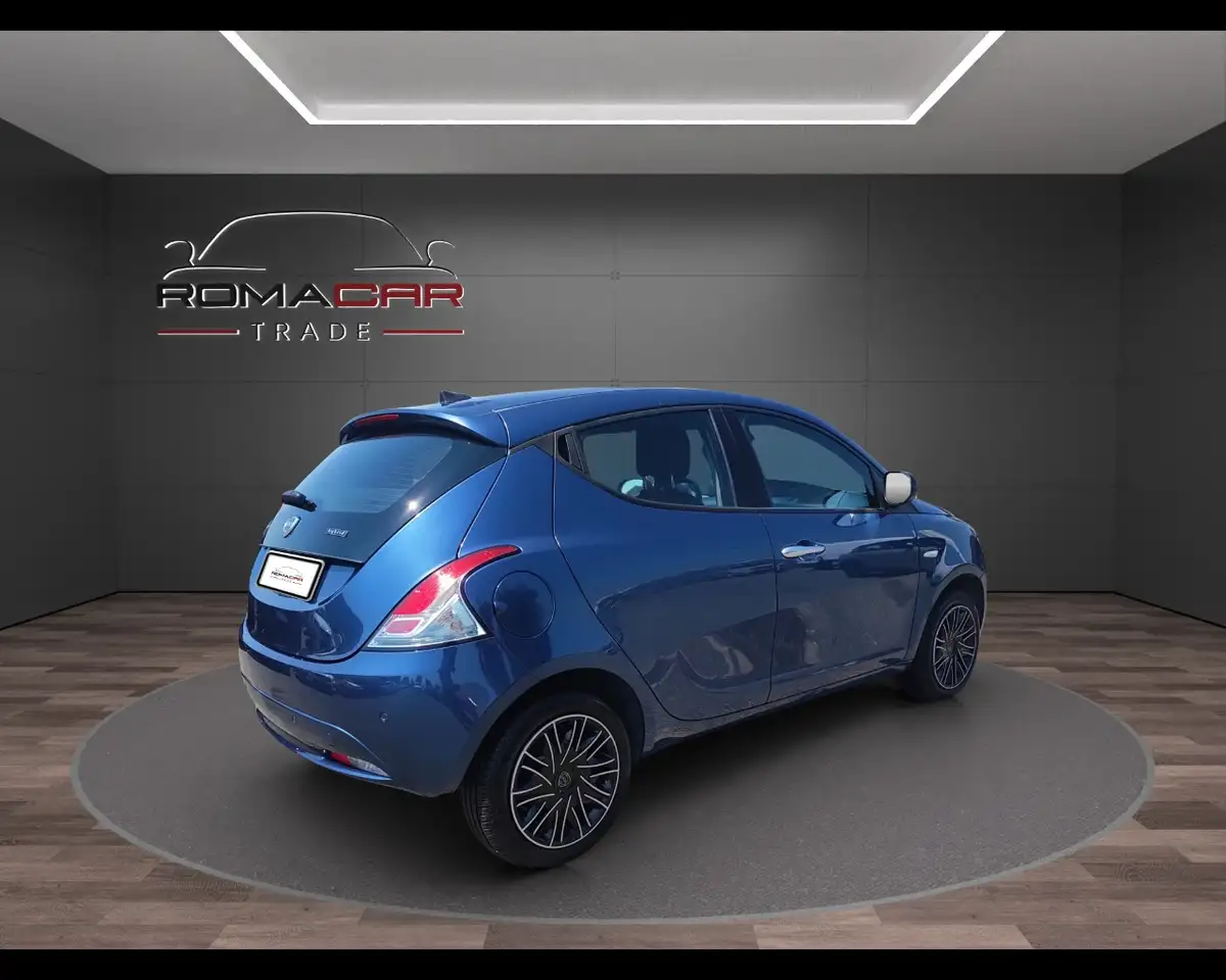 Lancia Ypsilon 2022