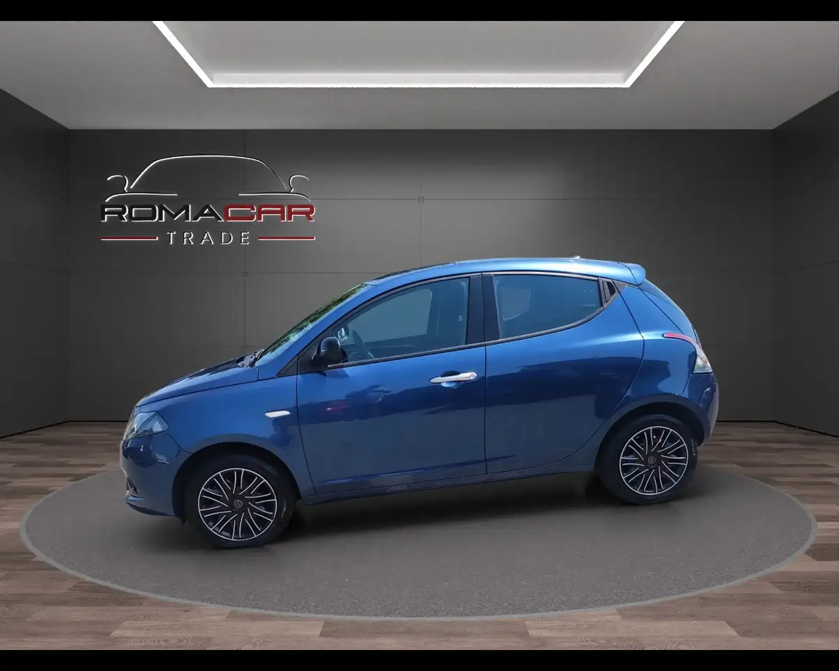 Lancia Ypsilon 2022 — фото 8
