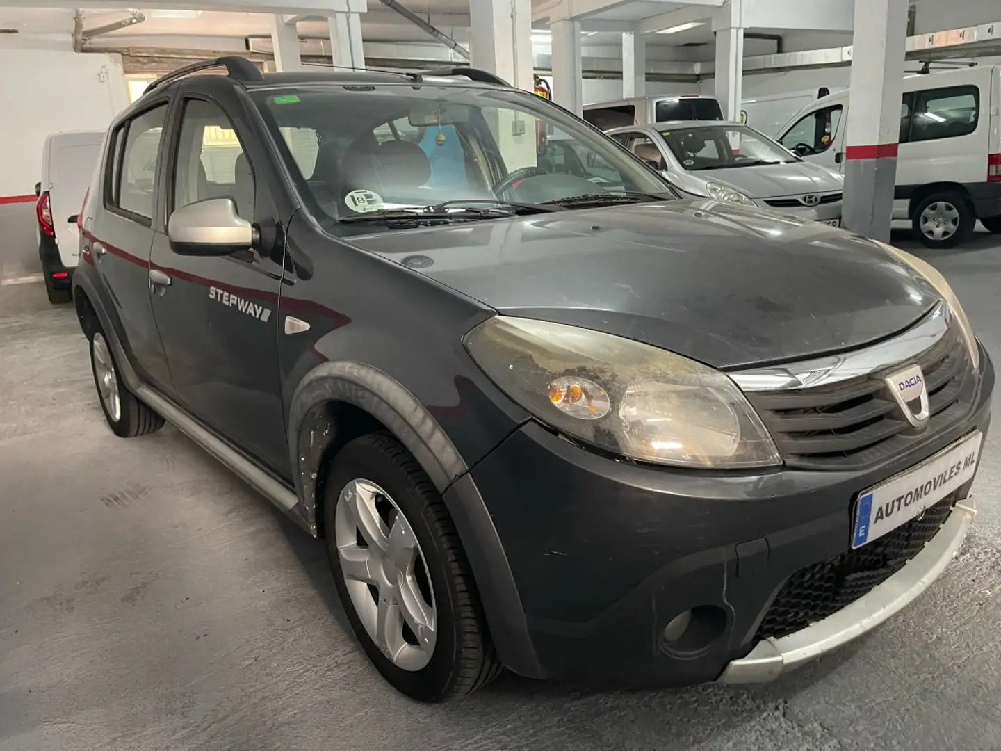 Dacia Sandero 1.5dCi Stepway Music 90 Marrón - 2