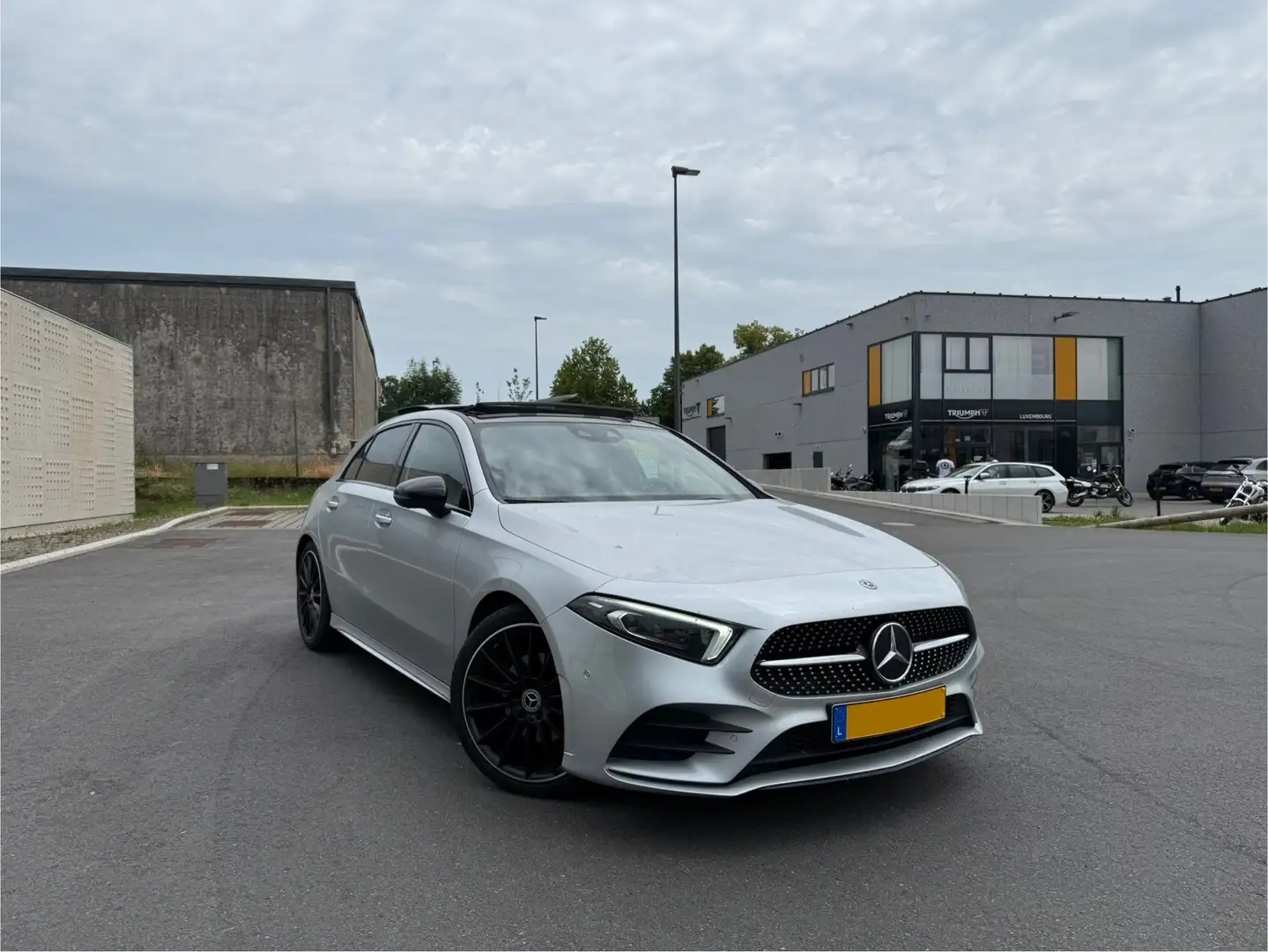 Mercedes-Benz A 200 AMG Line - 1